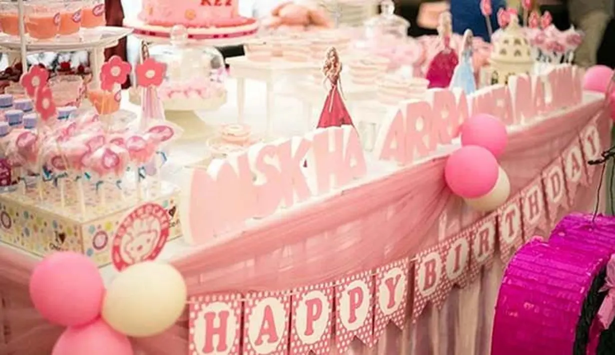 (Instagram/natasharizkynew)