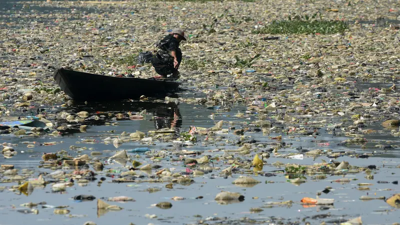 Sungai Citarum tercemar mikroplastik