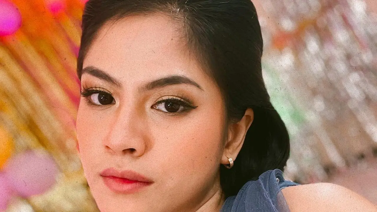 Hana Saraswati (https://www.instagram.com/p/CYfeCNbBrHn/)