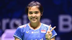Tunggal putri Indonesia, Gregoria Mariska Tunjung merayakan kemenangan setelah mengalahkan Petra Maixnerova dari Republik Ceko dalam pertandingan Kejuaraan Dunia Bulu Tangkis BWF di Adidas Arena, Paris, pada 25 Agustus 2025. (Bertrand GUAY/AFP)