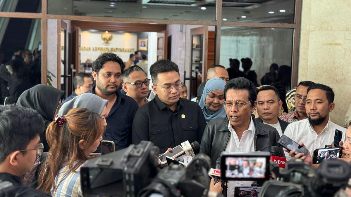 BAM DPR Minta Pemerintah Cari Solusi soal Thrifting: Rakyat Tetap Butuh  Makan, Jangan Ditindak Dulu