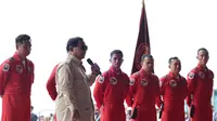 Menteri Pertahanan Prabowo Subianto mengungkapkan kebanggaannya kepada tim akrobatik udara Landasan Udara (Lanud) Adisutjipto Yogyakarta, Jupiter Aerobatic Team (JAT). (Ist)