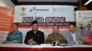 Usai meluncurkan sistem tes seleksi CPNS berbasis online di Jakarta, Menteri PAN-RB, Azwar Abubakar (kedua dari kiri), langsung mengadakan jumpa pers, (20/8/2014). (Liputan6.com/Miftahul Hayat)