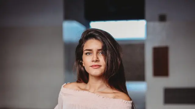 Penting Banget, Leher dan Dada Juga Perlu Perawatan Anti-Aging