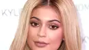 Kylie Jenner sepertinya tengah menikmati masa lajangnya usai mengakhiri hubungan asmara dengan rapper Tyga. (AFP/Bintang.com)