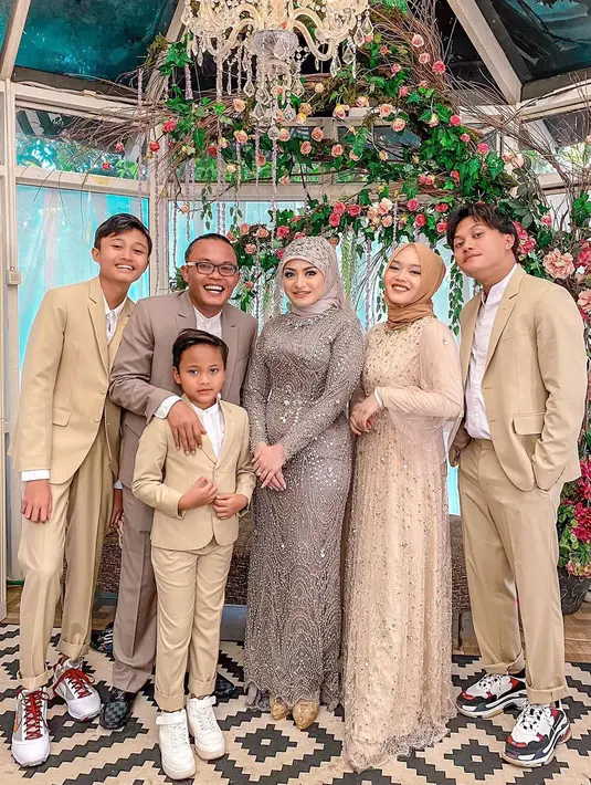 (Instagram/nathalihoslcher)