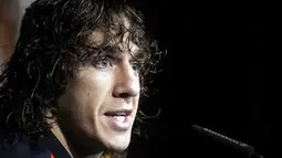 Bek Spanyol Carles Puyol di sesi konferensi pers yang berlangsung di North West University Sports Village, Potchefstroom, 8 Juli 2010, tiga hari sebelum laga final PD 2010 lawan Belanda. AFP PHOTO / LLUIS GENE 