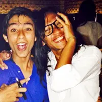 Tak hanya menunjukkan dukungan pada LGBT, selama ini Aming juga sering tampil ala wanita.