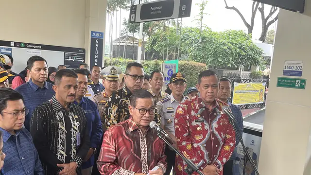 Gubernur Jakarta Pramono Anung kembali meresmikan trayek baru TransJabodetabek dari dan ke Bekasi.