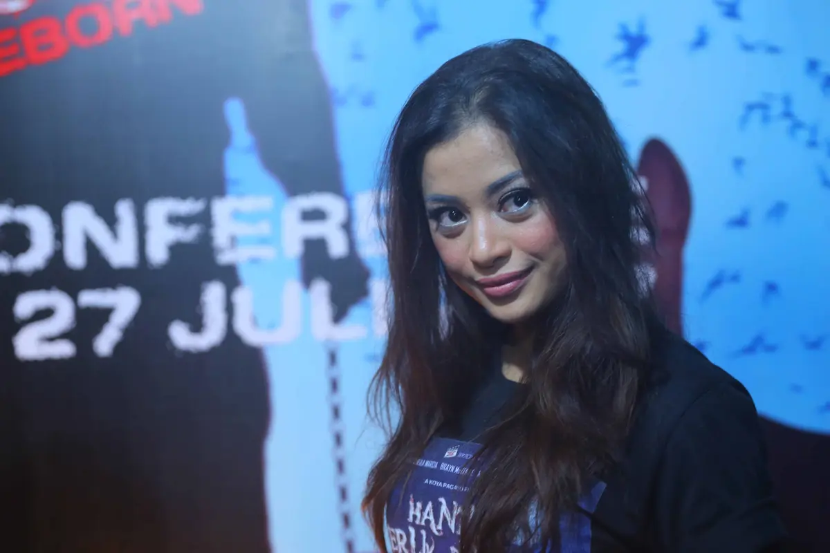 [Bintang] Angie Virgin