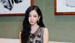 Dua Look Karina aespa: Korean Bangs vs Rambut Terurai Tanpa Poni