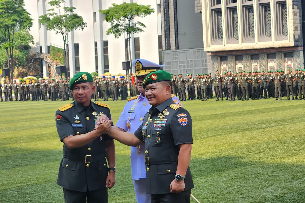 Serah Terima Jabatan Kepala Staf Angkatan Darat.