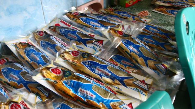 Sentuhan Khusus Agar Bandeng Presto Tak Hilang Gizi