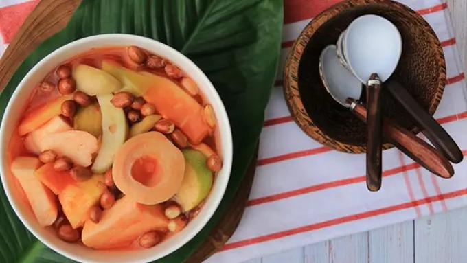 Ilustrasi asinan./Copyright shutterstock.com