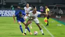 Sementara itu Malut United tertahan di posisi keempat klasemen sementara BRI Super League 2025/2026. Laskar Kie Raha mengoleksi 37 poin sejauh ini. (Bola.com/Erwin Snaz)