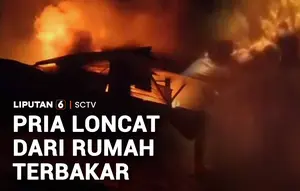 Pria Loncat dari Rumah Terbakar
