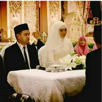 Ali 'Coboy' Mustafa saat menikah dengan Dita Amanda, 13 Agustus 2016. (nstagram @mohamadalimustaf)