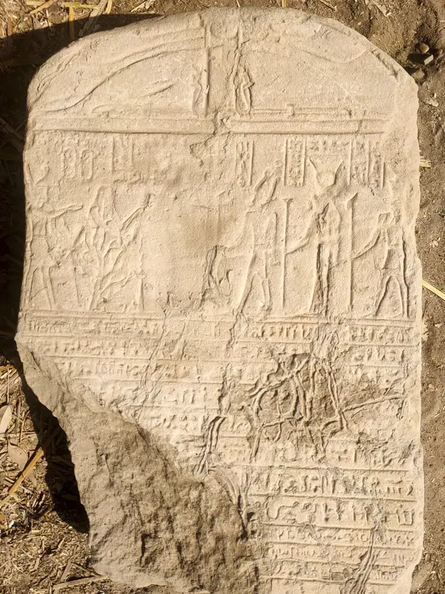 Patung Sphinx Kaisar Romawi Terkubur Ribuan Tahun di Mesir