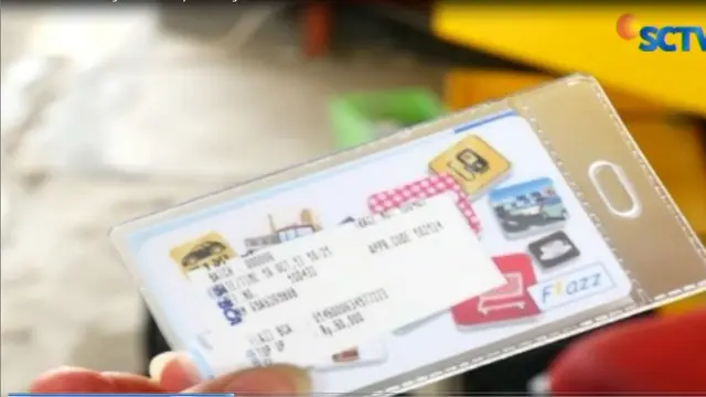 Bagi pengguna yang ingin menambah saldo kartu E-Toll, operator Tol Semarang-Solo, PT Trans Marga Jateng menyediakan mesin debit.