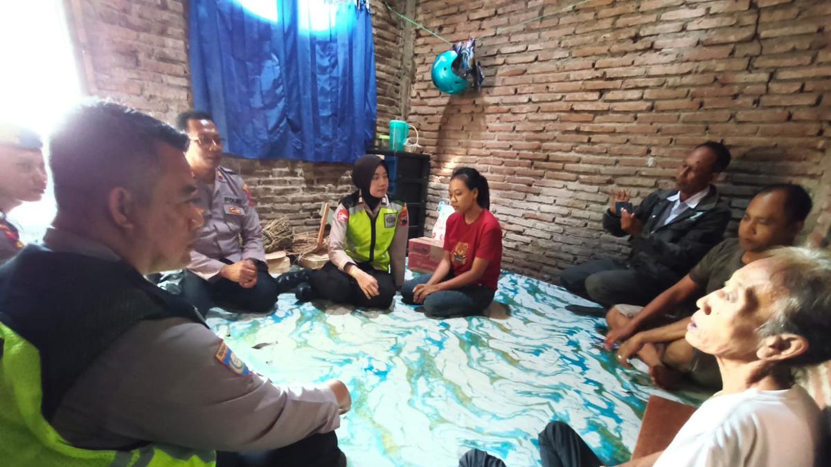 Cerita Lansia di Jepara Jalani Hidup di Rumah 3x5 Meter Bersama 8 Anak