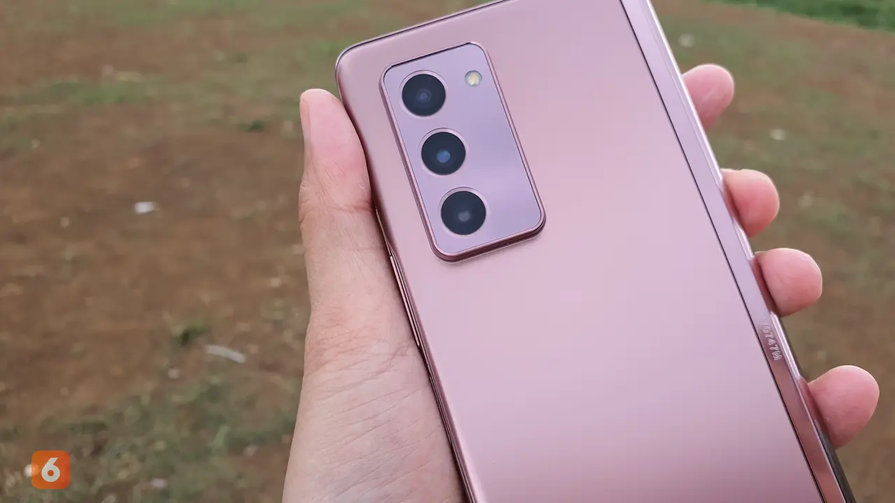 Galaxy Z Fold 2
