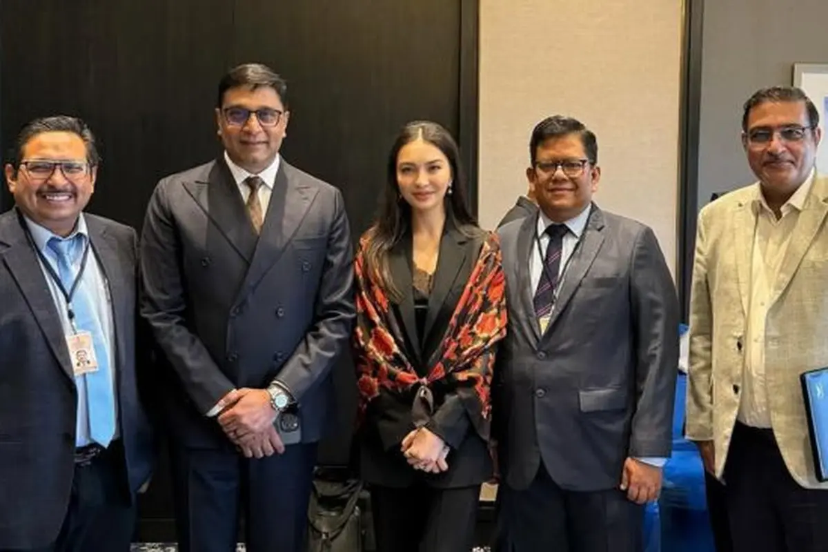 Potret Raline Shah Lakukan Kunjungan Kerja ke India (credit: instagram/ralineshah)