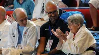 Perla Fernandez (paling kanan) menjadi atlet paling tua yang berlaga di Kejuaraan Dunia Shotokan Karate-Do International Federation (SKIF) 2016. (Liputan6.com/Helmi Fitriansyah)