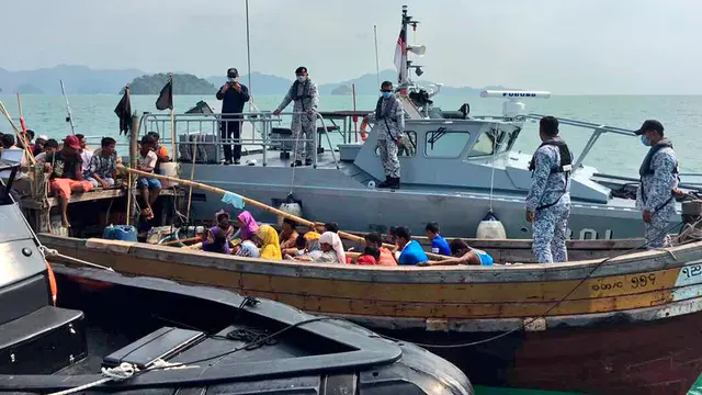 Kapal Pengungsi Rohingya Masuk Malaysia