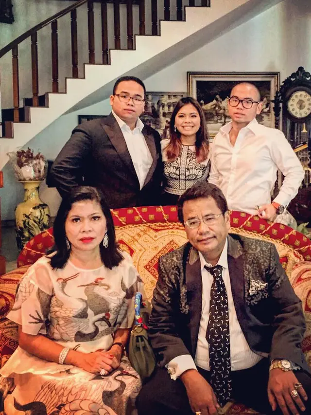 [Bintang] Hotman Paris Hutapea