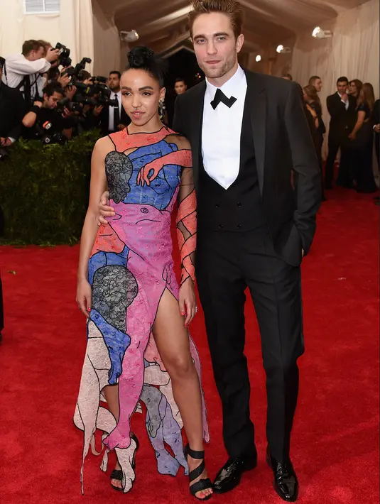 Ketika ditanya soal persiapan pernikahan yang akan dilangsungkan bersama Twigs, Robbert merasa kebingungan harus jawab apa. Dirinya juga tak tau apa yang sedang dipersiapkannya untuk pesta pernikahannya nanti. (AFP/Bintang.com)