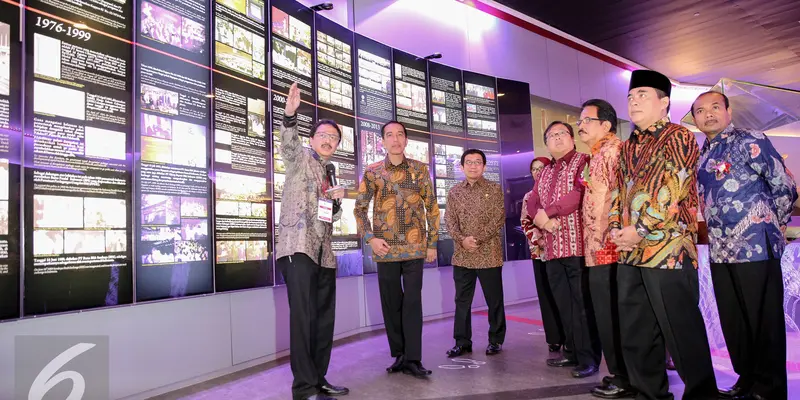 20150810-Pasar-Modal-Jakarta-Jokowi
