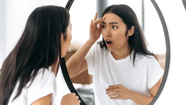 Penyebab Kantung Mata Hitam yang Bikin Wajah Terlihat Kusam