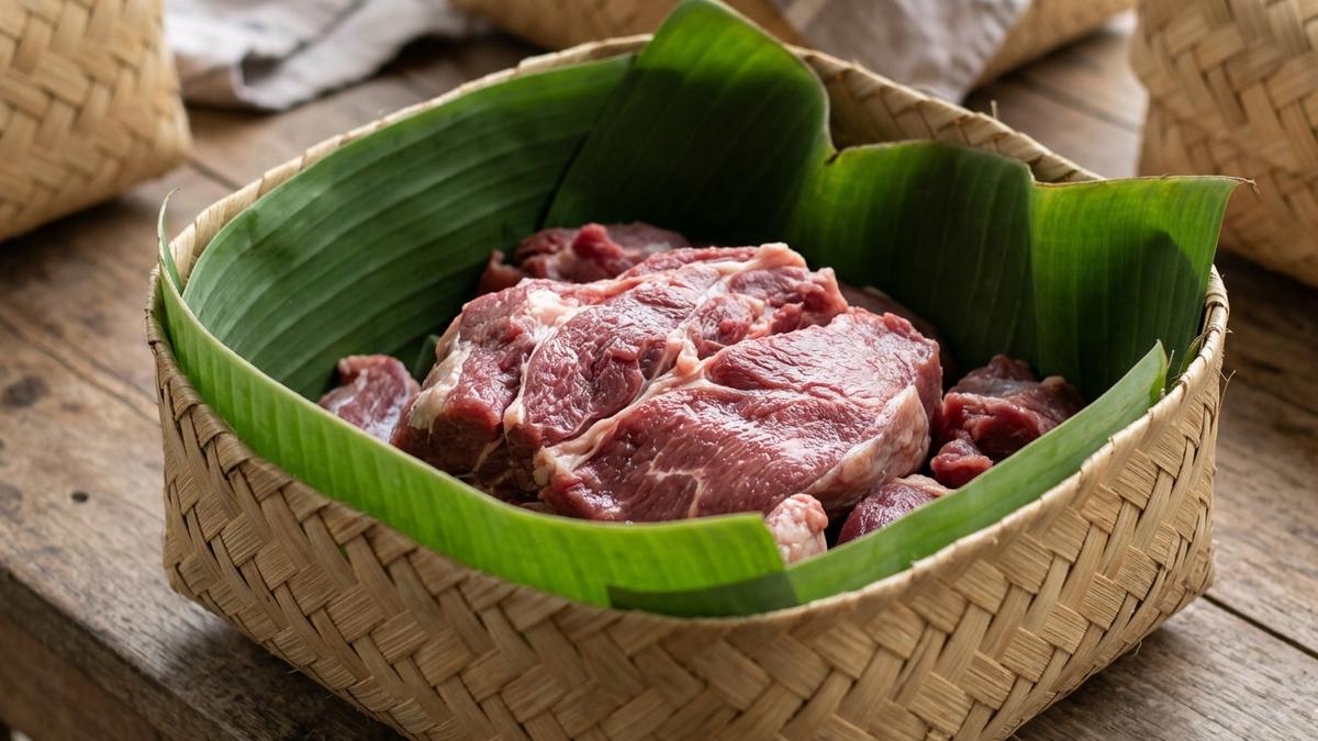 5 Cara Alami Bikin Daging Kurban Empuk, Tips Tradisional Tanpa Panci Presto