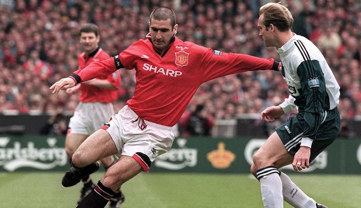 5. Eric Cantona (Leeds dan Manchester United) - 70 gol. (AFP/Gerry Penny)