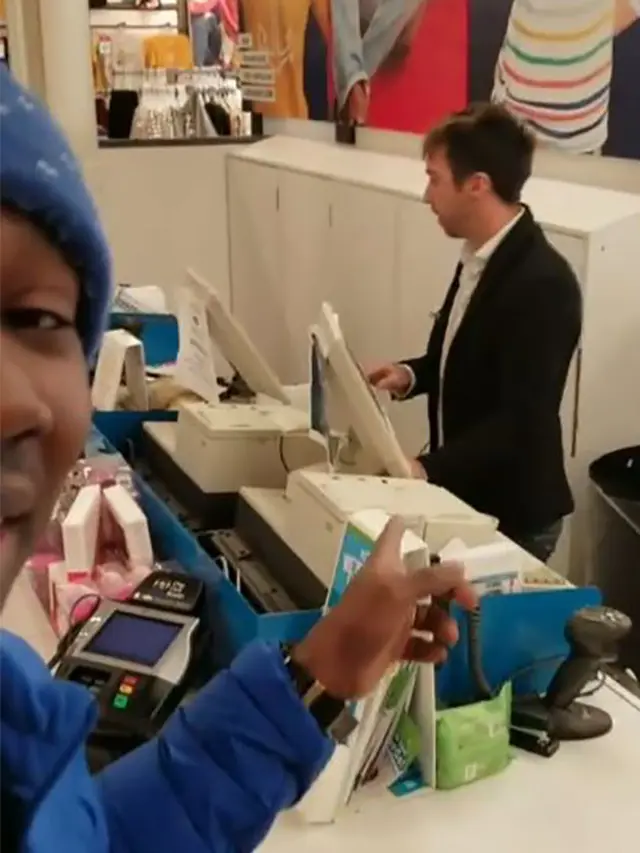 [Bintang] Dituduh Curi Jaket, Cowok Ini Bikin Malu si Penuduh! Sukurin!