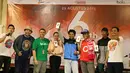 Bola.com membagikan door prize di akhir acara nonton bareng Newcastle United melawan Arsenal di Gumati Cafe, Bogor. Sabtu (29/8/2015). (Bola.com/Arief Bagus)