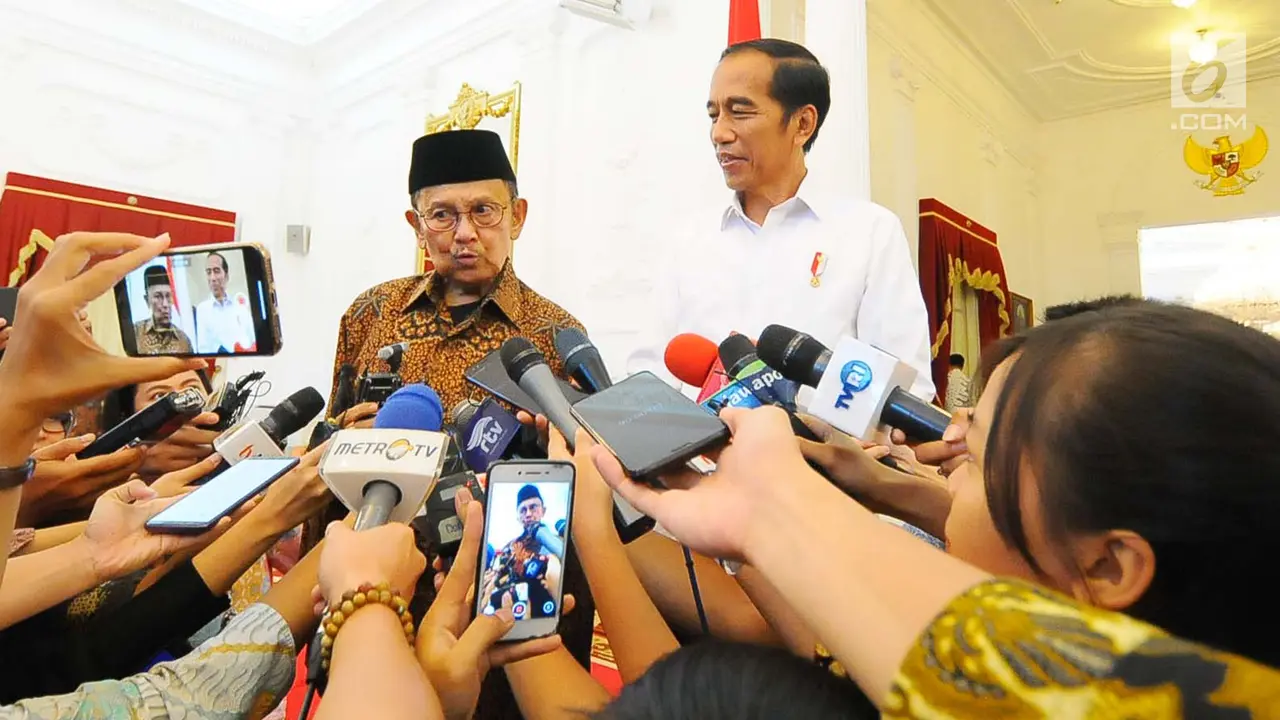 Jokowi Terima Kunjungan BJ Habibie di Istana Merdeka