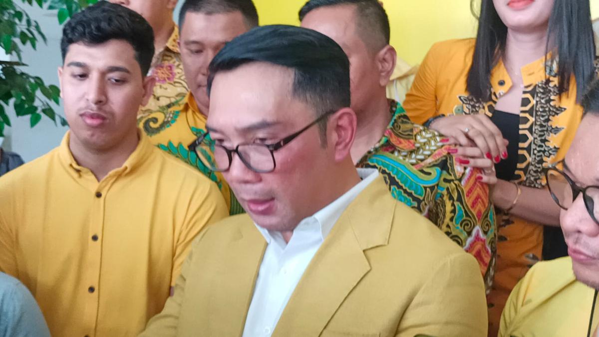 Guru di Cirebon Dipecat gara-gara Kritik Ridwan Kamil, PSI: Jangan Sampai Terulang ke Masa Kelam Orde Baru