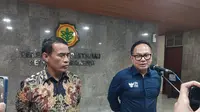 Menteri Pertanian Andi Amran Sulaiman bersama Wakil Menteri BUMN Kartika Wirjoatmodjo membahas mengenai pupuk subsidi di Kantor Kementerian Pertanian, Jakarta, Selasa (7/11/2023). (Arief/Liputan6.com)