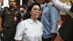 Lisa Rachmat yang menjadi penasihat hukum Ronald Tannur didakwa melakukan penyuapan kepada tiga hakim Pengadilan Negeri (PN) Surabaya untuk membebaskan terdakwa kasus pembunuhan Gregorius Ronald Tannur. (Liputan6.com/Angga Yuniar)