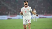 Ekspresi pemain Timnas Indonesia, Ragnar Oratmangoen saat melawan Filipina pada laga terakhir Grup F putaran kedua kualifikasi Piala Dunia 2026 Zona Asia di Stadion Utama Gelora Bung Karno (SUGBK) Senayan, Jakarta, Selasa (11/6/2024). (Bola.com/M Iqbal Ichsan)