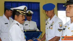 Citizen6, Surabaya: Di kejuruan Jasmani lulusan terbaik diraih Sersan Dua JAS Achmad Altari yang sebelumnya berdinas di Pembinaan Jasmani dan Rekreasi Seskoal. (Pengirim: Penkobangdikal).