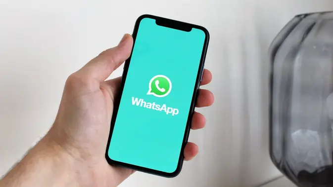 WhatsApp bakal Bisa Tambah Akun Ketiga untuk iPhone
