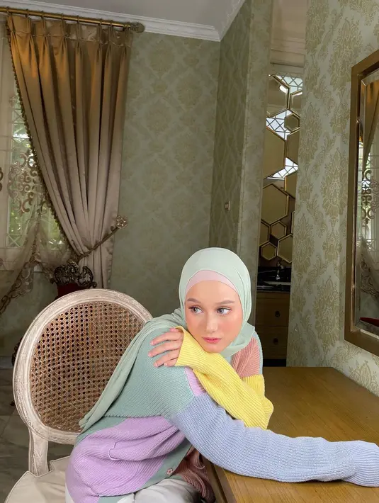 Hijau mint juga bisa dipadukan dengan nuansa lainnya seperti pink dan ungu.