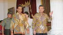 Presiden Jokowi bertemu Menlu Republik Rakyat China, Wang Yi, di Istana Merdeka, Jakarta, Senin (3/11/2014). (Liputan6.com/Herman Zakharia)
