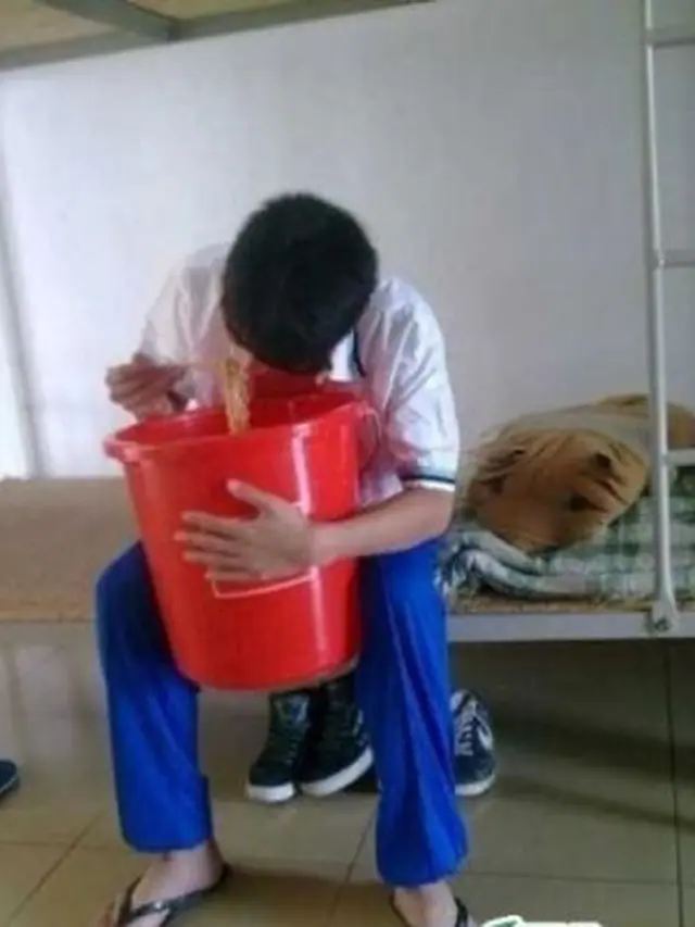 cara makan tak biasa
