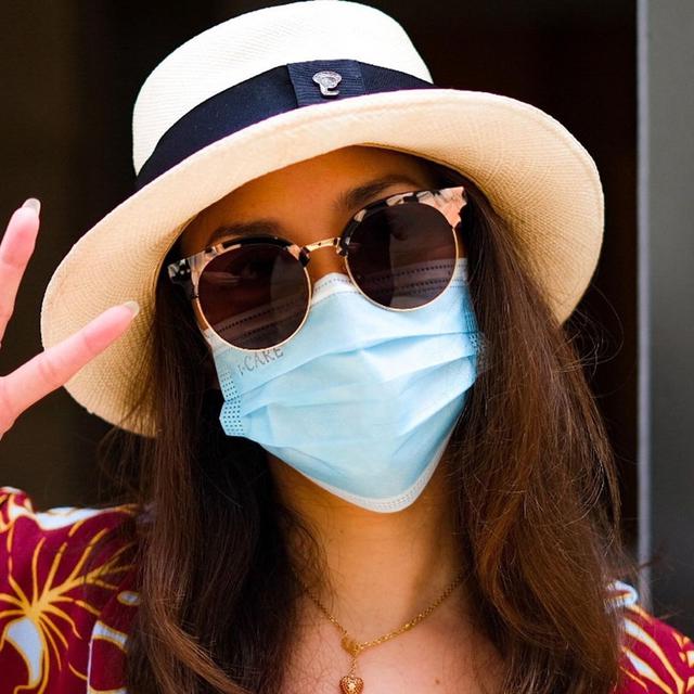 6 Gaya Liburan Akhir Tahun BCL di Magelang, Bersama Keluarga Besar