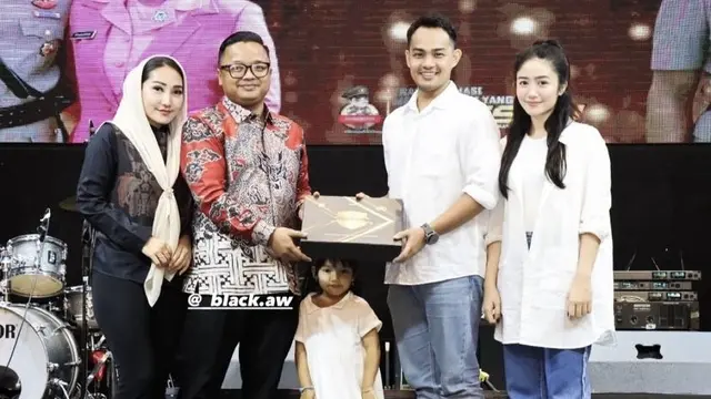 Tampilan Sederhana Febby Rastanty Resmi sebagai Ibu Bhayangkari. dok. Drajad Djumantara