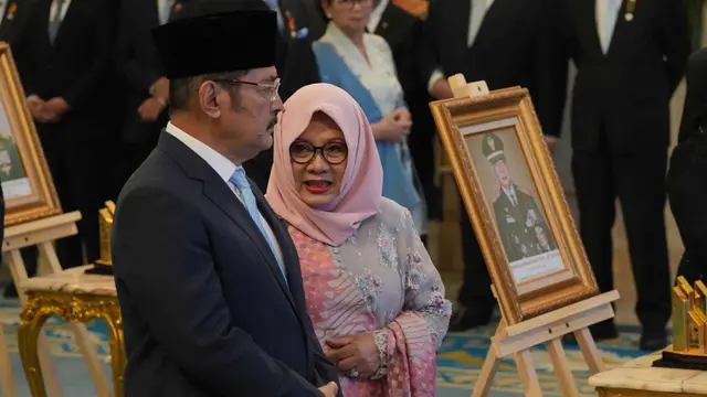Resmi, Prabowo Anugerahkan Gelar Pahlawan Nasional kepada Soeharto