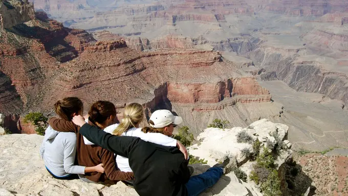 Agustus, Ini 6 Renungan yang Bantu Cerahkan Masa Depan